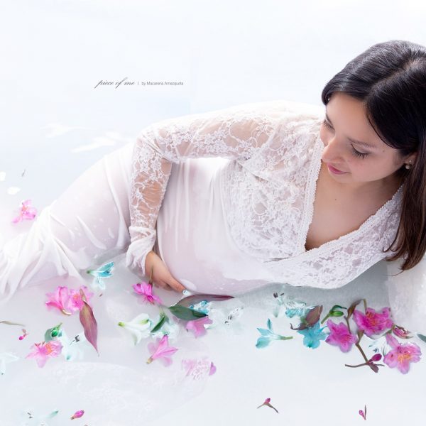 Sesiones de fotos de maternidad Milk Bath
